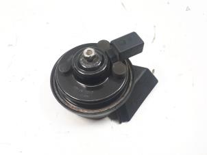 Gebruikte Toeter Audi A4 Cabrio (B7) 2.0 TDI Prijs € 15,00 Margeregeling aangeboden door Donkers VAG Parts