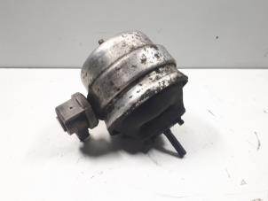 Gebruikte Motorrubber Audi A4 Cabrio (B7) 2.0 TDI Prijs € 20,00 Margeregeling aangeboden door Donkers VAG Parts