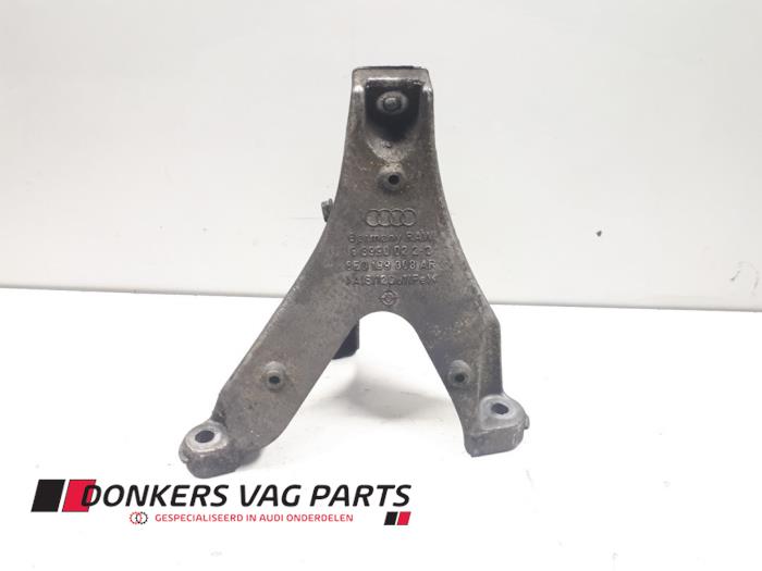 Gebruikte Motorrubber Audi A4 Cabrio (B7) 2.0 TDI Prijs € 10,00 Margeregeling aangeboden door Donkers VAG Parts