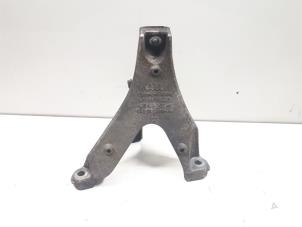 Gebruikte Motorrubber Audi A4 Cabrio (B7) 2.0 TDI Prijs € 10,00 Margeregeling aangeboden door Donkers VAG Parts