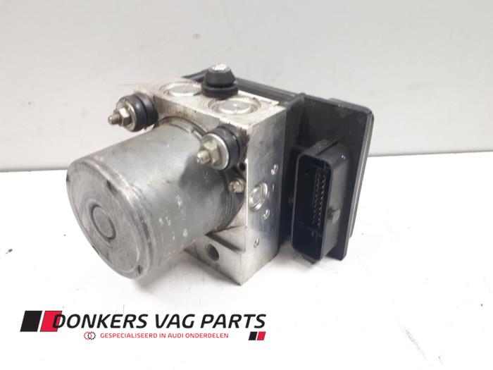 Gebruikte ABS Pomp Audi A4 Cabrio (B7) 2.0 TDI Prijs € 55,00 Margeregeling aangeboden door Donkers VAG Parts