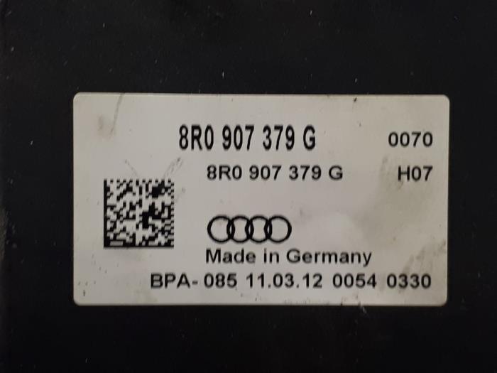 ABS Pomp van een Audi Q5 (8RB) 2.0 TDI 16V Quattro 2012