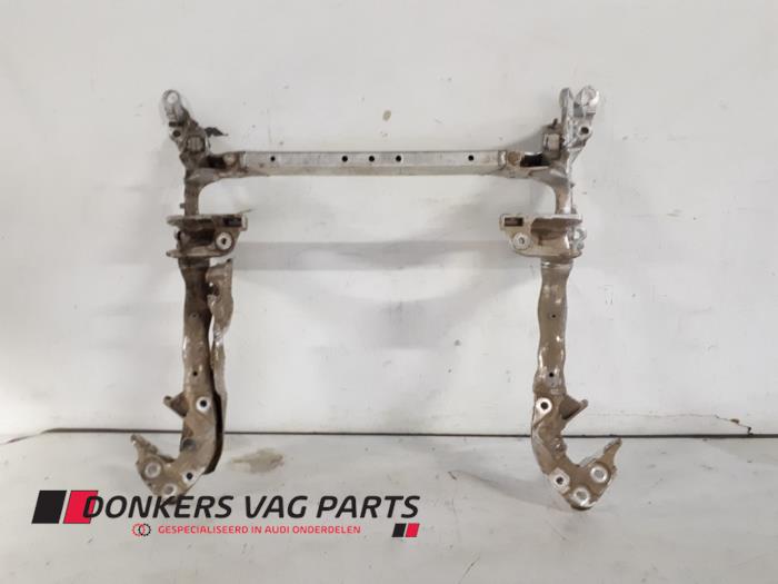 Gebruikte Subframe Audi Q5 (8RB) 2.0 TDI 16V Quattro Prijs € 250,00 Margeregeling aangeboden door Donkers VAG Parts