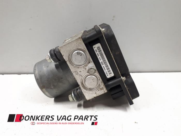 Gebruikte ABS Pomp Audi A4 Cabrio (B7) 2.0 TFSI 20V Prijs € 55,00 Margeregeling aangeboden door Donkers VAG Parts