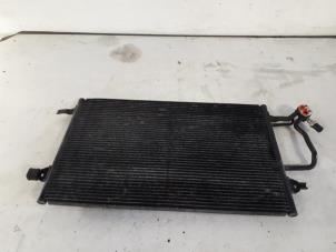 Gebruikte Airco Condensor Audi A8 (D2) Prijs € 200,00 Margeregeling aangeboden door Donkers VAG Parts