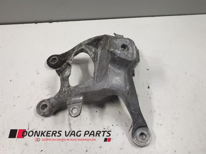 Gebruikte Motorsteun Audi A8 (D4) 4.0 V8 32V TFSI Quattro Prijs € 20,00 Margeregeling aangeboden door Donkers VAG Parts