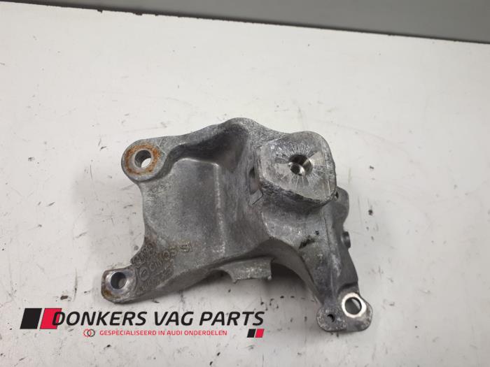 Gebruikte Motorsteun Audi A8 (D4) 4.0 V8 32V TFSI Quattro Prijs € 20,00 Margeregeling aangeboden door Donkers VAG Parts