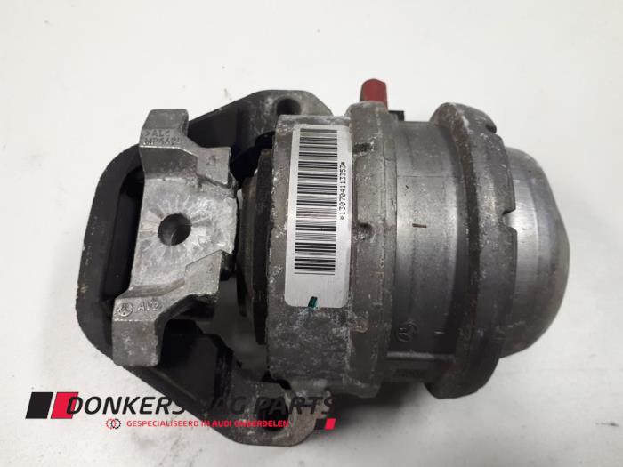 Gebruikte Motorsteun Audi A8 (D4) 4.0 V8 32V TFSI Quattro Prijs € 300,00 Margeregeling aangeboden door Donkers VAG Parts