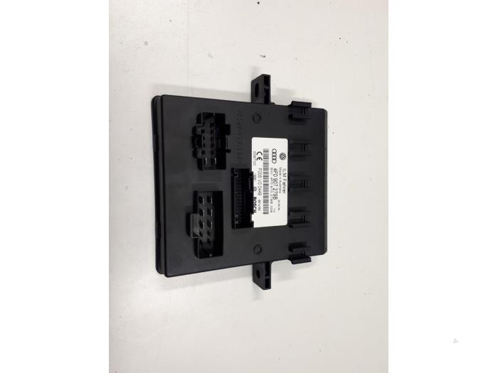 Computer Body Control van een Audi A6 (C6) 2.4 V6 24V 2004