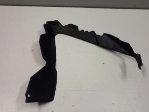 Gebruikte Koplamprand rechts Audi Q8 (4MN) Prijs € 7,50 Margeregeling aangeboden door Donkers VAG Parts