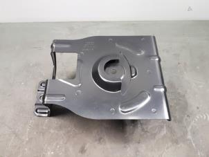 Gebruikte Steun (diversen) Audi SQ7 (4MB/4MG) 4.0 TDI V8 32V Prijs € 25,00 Margeregeling aangeboden door Donkers VAG Parts