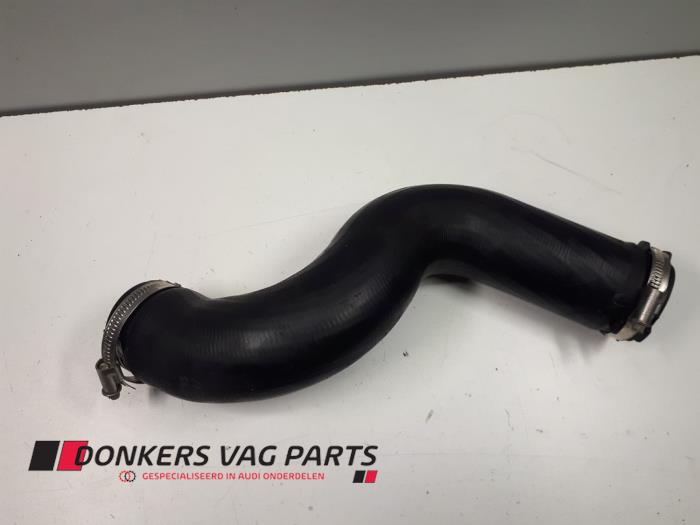 Gebruikte Intercooler Slang Audi A4 Avant (B8) 2.0 TDI 16V Prijs € 10,00 Margeregeling aangeboden door Donkers VAG Parts