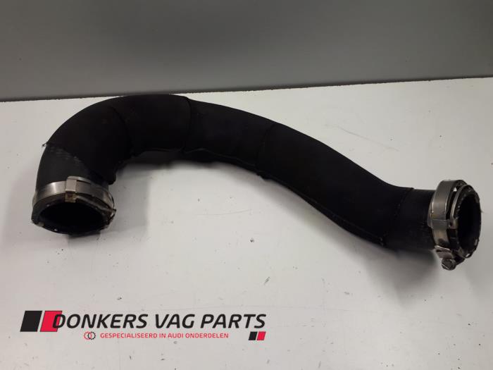 Gebruikte Intercooler Slang Audi A4 Avant (B8) 2.0 TDI 16V Prijs € 10,00 Margeregeling aangeboden door Donkers VAG Parts