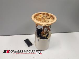 Gebruikte Tank element Pomp Skoda Octavia Combi (1Z5) 2.0 TDI 16V Prijs € 25,00 Margeregeling aangeboden door Donkers VAG Parts