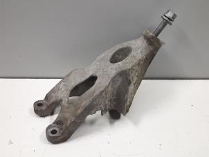 Gebruikte Motorsteun Audi A5 Sportback (8TA) 2.0 TDI 16V Quattro Prijs € 10,00 Margeregeling aangeboden door Donkers VAG Parts