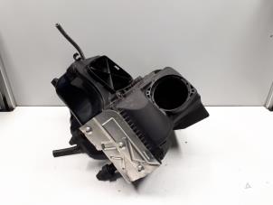 Gebruikte Luchtfilterhuis Audi A5 Sportback (8TA) 2.0 TDI 16V Quattro Prijs € 15,00 Margeregeling aangeboden door Donkers VAG Parts