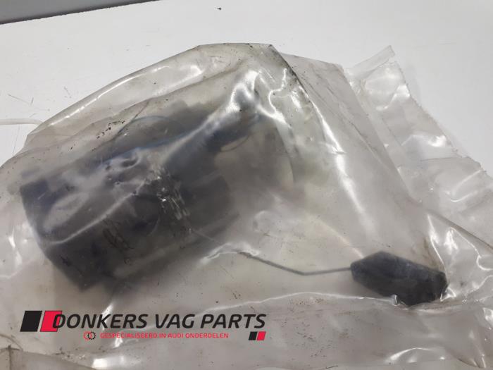 Gebruikte Tank element Pomp Audi A2 (8Z0) 1.4 TDI Euro 4 Prijs € 75,00 Margeregeling aangeboden door Donkers VAG Parts