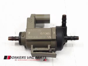 Gebruikte Vacuum ventiel Porsche Diversen Prijs € 20,00 Margeregeling aangeboden door Donkers VAG Parts