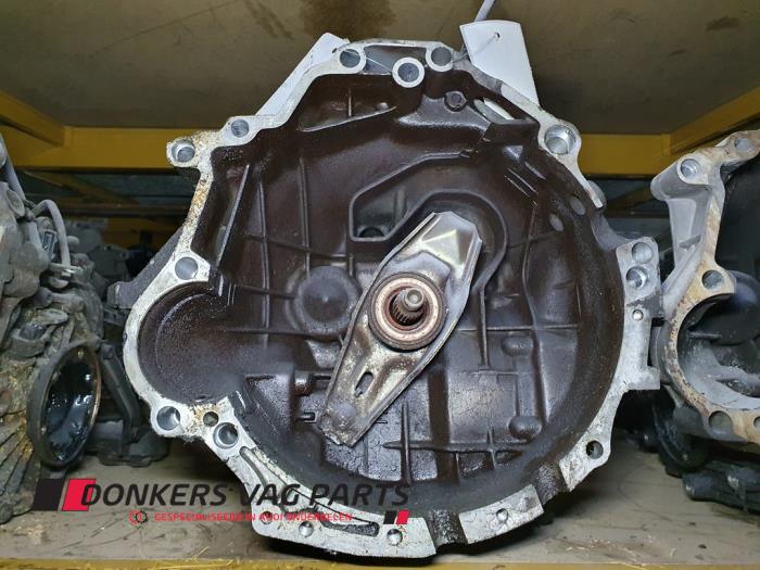 Gebruikte Versnellingsbak Audi 80 (B4) Prijs € 150,00 Margeregeling aangeboden door Donkers VAG Parts