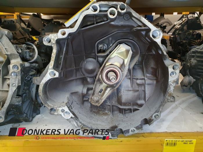 Gebruikte Versnellingsbak Audi 80 (B4) Prijs € 150,00 Margeregeling aangeboden door Donkers VAG Parts