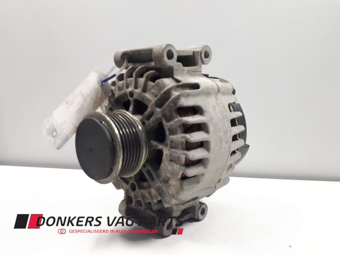 Dynamo van een Audi S4 (B8) S4 3.0 TFSI V6 24V 2009