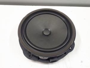 Gebruikte Speaker Cupra Formentor 1.5 TSI 16V Prijs € 15,00 Margeregeling aangeboden door Donkers VAG Parts