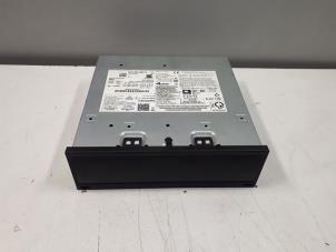 Gebruikte Multi Media Regelunit Cupra Formentor 1.5 TSI 16V Prijs € 350,00 Margeregeling aangeboden door Donkers VAG Parts