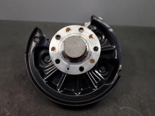 Gebruikte Fusee rechts-achter Cupra Formentor 1.5 TSI 16V Prijs € 125,00 Margeregeling aangeboden door Donkers VAG Parts