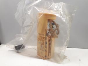 Gebruikte Tank element Pomp Audi A6 Avant (C5) 2.5 TDI V6 24V Prijs € 50,00 Margeregeling aangeboden door Donkers VAG Parts