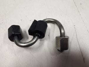 Gebruikte Brandstofleiding Audi A4 (B9) 2.0 35 TDI Mild hybrid 16V Prijs € 10,00 Margeregeling aangeboden door Donkers VAG Parts