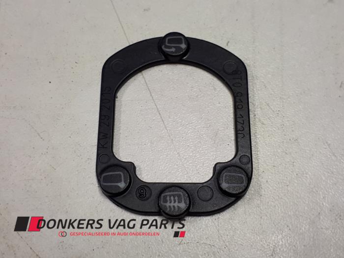 Gebruikte Diversen Audi S8 (D4) 4.0 V8 TFSI 32V Prijs € 3,00 Margeregeling aangeboden door Donkers VAG Parts