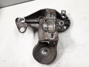 Gebruikte Motorrubber Audi A4 Cabrio (B7) 3.0 TDI V6 24V Quattro Prijs € 10,00 Margeregeling aangeboden door Donkers VAG Parts