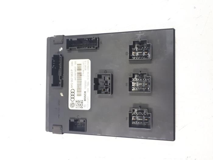 Computer Body Control van een Audi A5 Cabrio (8F7) 3.0 TDI V6 24V Quattro 2009