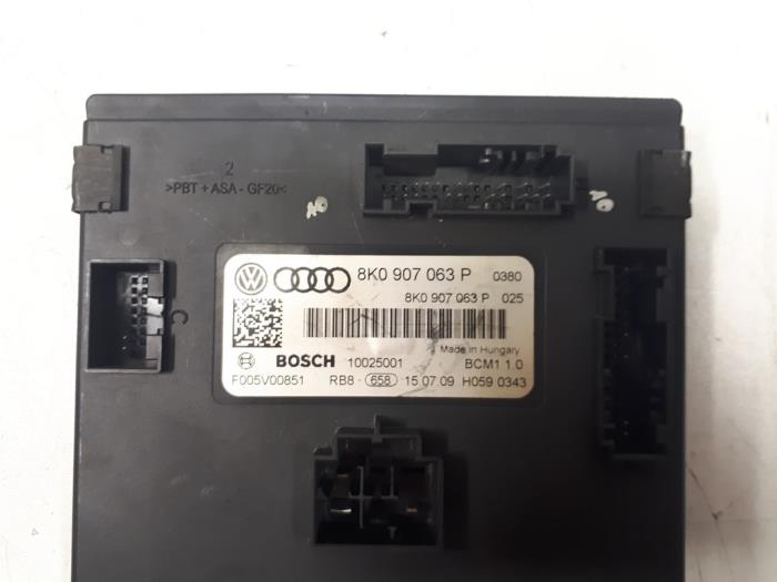 Computer Body Control van een Audi A5 Cabrio (8F7) 3.0 TDI V6 24V Quattro 2009