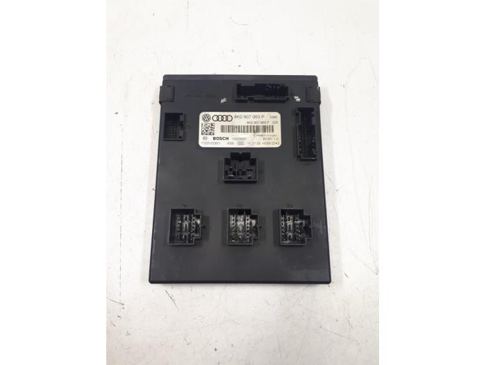 Computer Body Control van een Audi A5 Cabrio (8F7) 3.0 TDI V6 24V Quattro 2009