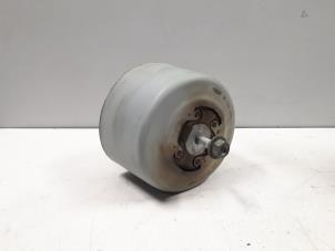 Gebruikte Motorsteun Audi A4 (B7) 3.2 FSI V6 30V Quattro Prijs € 35,00 Margeregeling aangeboden door Donkers VAG Parts