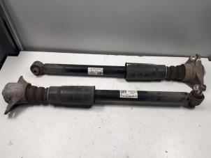 Gebruikte Schokdemper set Audi A4 (B9) 3.0 50 TDI V6 24V Quattro Prijs € 125,00 Margeregeling aangeboden door Donkers VAG Parts