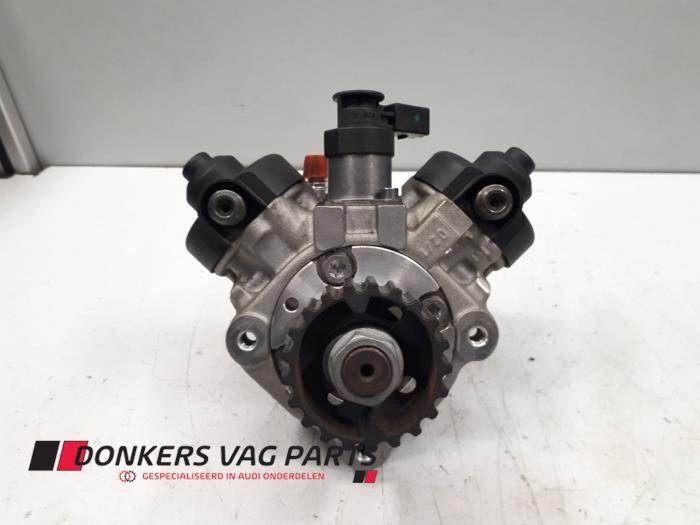 Gebruikte Hogedrukpomp Audi A8 (D4) 4.2 TDI V8 32V Quattro Prijs € 605,00 Margeregeling aangeboden door Donkers VAG Parts