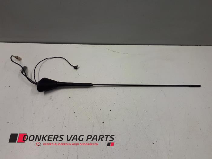 Gebruikte Antennespriet Audi A4 Avant (B5) 2.4 30V Prijs € 25,00 Margeregeling aangeboden door Donkers VAG Parts