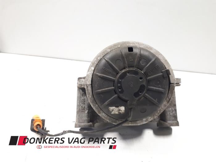 Motorrubber van een Audi A5 (8T3) 2.7 TDI V6 24V 2008