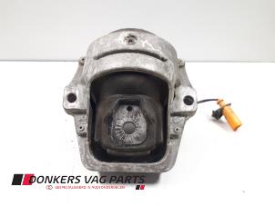 Motorrubber van een Audi A5 (8T3) 2.7 TDI V6 24V 2008