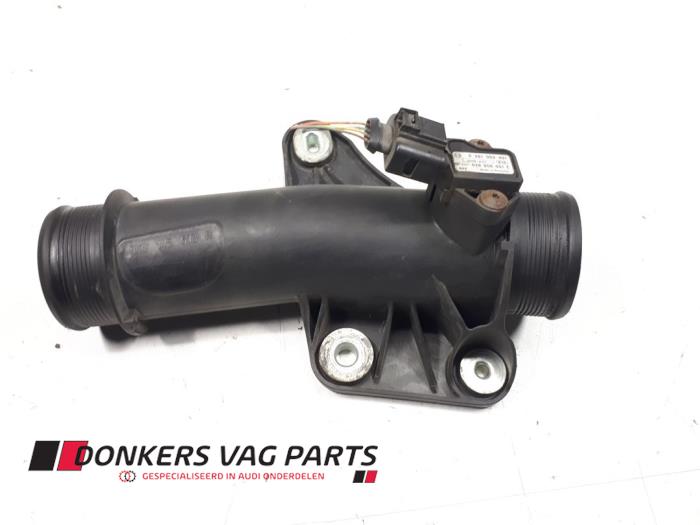 Gebruikte Intercooler Buis Audi A5 (8T3) 2.7 TDI V6 24V Prijs € 45,00 Margeregeling aangeboden door Donkers VAG Parts