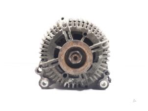 Gebruikte Dynamo Audi Q7 (4LB) 3.0 TDI V6 24V Prijs € 75,00 Margeregeling aangeboden door Donkers VAG Parts