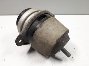 Gebruikte Motorrubber Audi Q7 (4LB) 3.0 TDI V6 24V Prijs € 25,00 Margeregeling aangeboden door Donkers VAG Parts