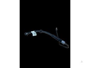 Gebruikte Remslang voor Audi S5 (F53/F5P) 3.0 TFSI V6 24V Prijs € 20,00 Inclusief btw aangeboden door Donkers VAG Parts