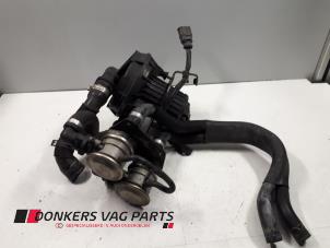 Gebruikte Secundaire Pomp Audi S6 (C6) 5.2 V10 40V Prijs € 125,00 Margeregeling aangeboden door Donkers VAG Parts