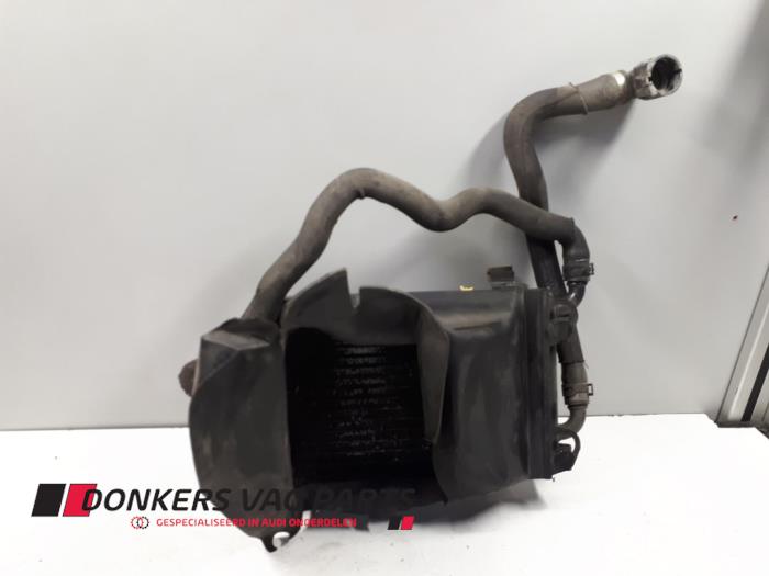 Gebruikte Radiateur Audi S6 (C6) 5.2 V10 40V Prijs € 75,00 Margeregeling aangeboden door Donkers VAG Parts
