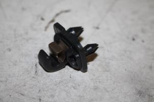 Nieuwe Zonneklep Audi A3 Cabriolet (8V7/8VE) Prijs € 6,47 Inclusief btw aangeboden door Donkers VAG Parts