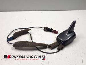 Gebruikte GPS Antenne Audi A8 (D3) 3.0 TDI V6 24V Quattro Prijs € 35,00 Margeregeling aangeboden door Donkers VAG Parts