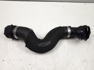 Gebruikte Radiateurslang Audi Q7 (4MB/4MG) 3.0 TDI V6 24V Prijs € 15,00 Inclusief btw aangeboden door Donkers VAG Parts